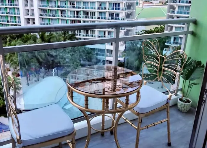 Azure Staycation By Jeric Apartamento Manila