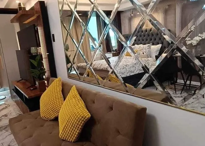 Azure Staycation By Jeric Apartamento *