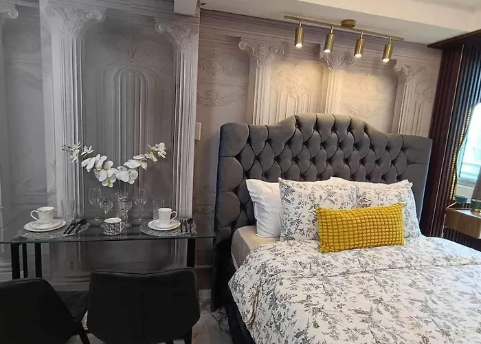Azure Staycation By Jeric Apartamento *